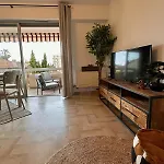 Апартаменты Nouveau ! A 200m Des Plages Grand Baigne De Lumiere, Tres Grande Terrasse Confort *