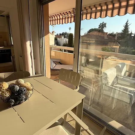A 200m Des Plages Grand Ouvrant Sur Très Large Terrasse Appartamento