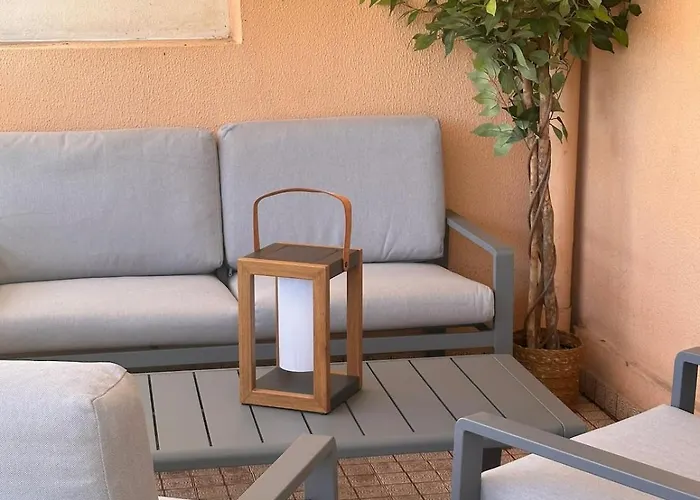 A 200m Des Plages Grand Ouvrant Sur Très Large Terrasse Appartamento